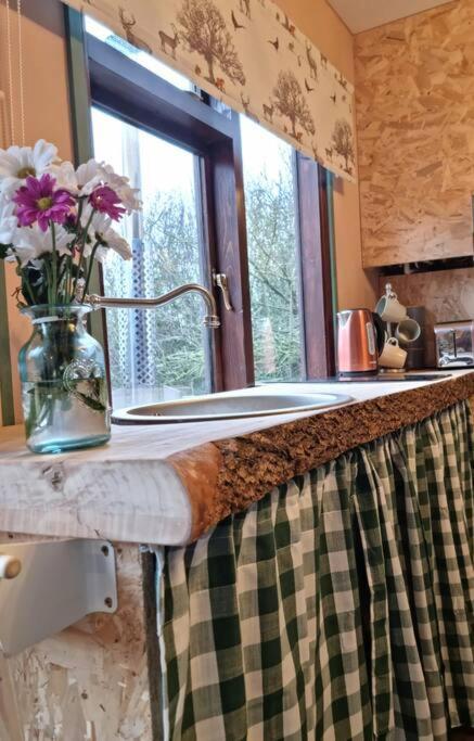 The Woodland Lodge - Wood Fired Hot Tub And Firepit Hambleton Esterno foto